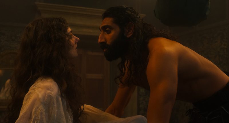 THE DECAMERON. (L to R) Tanya Reynolds as Licisca and Amar Chadha-Patel as Dioneo in Episode 103 of The Decameron. Cr. Courtesy of Netflix © 2024