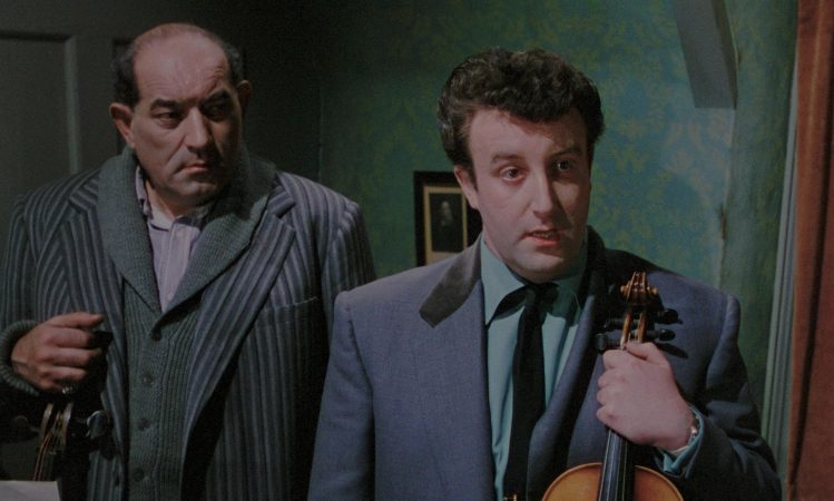 Peter Sellers and Danny Green in The Ladykillers (1955)